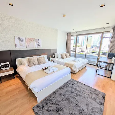 Executive 2 Bed Nana Bts 100M Bangkok Skyline Apartment