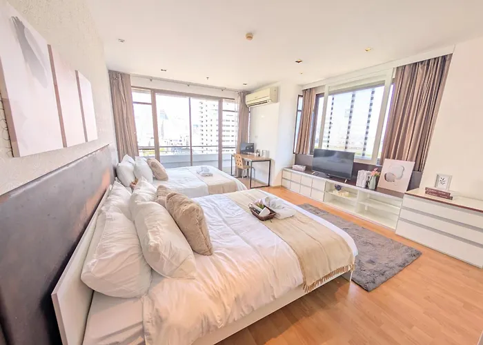 公寓 Executive 2 Bed Nana Bts 100m Skyline *